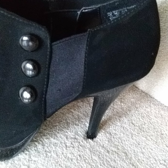 Metaphor Dressy Ankle Bootie Heels Size 10 - Picture 4 of 16